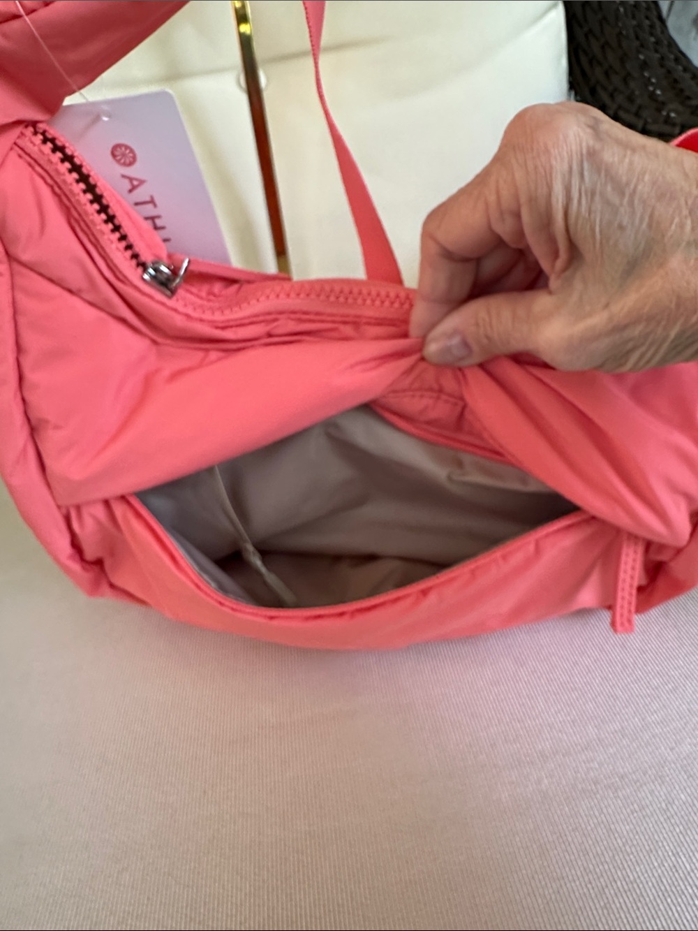 Athleta Power of She All about Small Coral Quilted Hobo Shoulder Bag NWT - Picture 10 of 13
